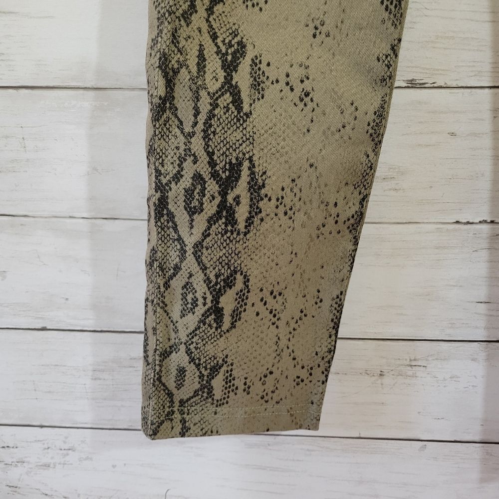 Easel Tan Snake Print Cropped Pull On Pants Size Medium - Picture 9 of 16